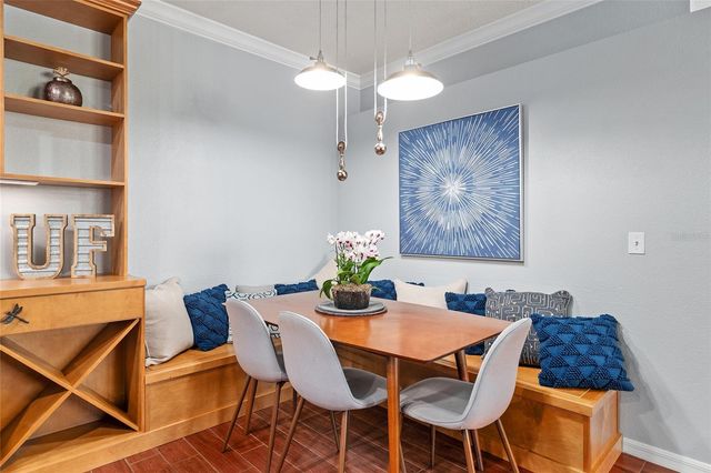 1142 SW 9TH ROAD 402, Gainesville, FL 32601