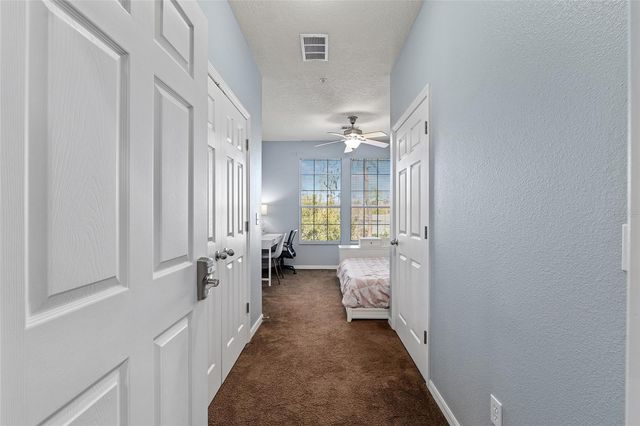 1142 SW 9TH ROAD 402, Gainesville, FL 32601