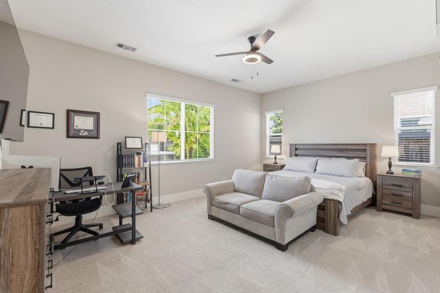 915 Vineyard Court, Madera, CA 93636