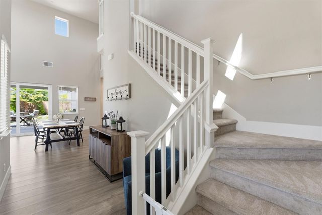 915 Vineyard Court, Madera, CA 93636