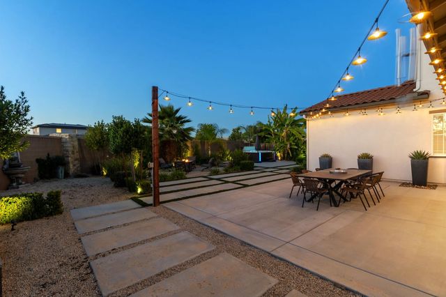 915 Vineyard Court, Madera, CA 93636