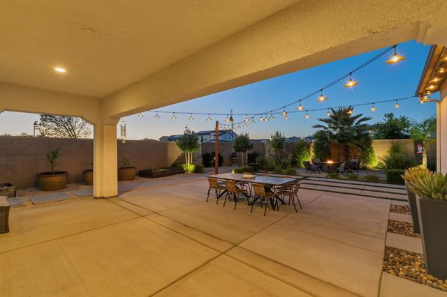 915 Vineyard Court, Madera, CA 93636