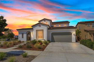 915 Vineyard Court, Madera, CA 93636