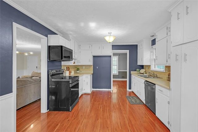 5728 Four Winds Court SW, Lilburn, GA 30047