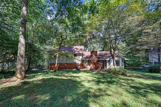 5728 Four Winds Court SW, Lilburn, GA 30047