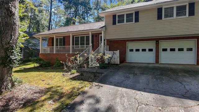 5728 Four Winds Court SW, Lilburn, GA 30047