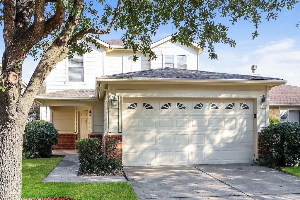 423 Remington Ridge Drive, Houston, TX 77073