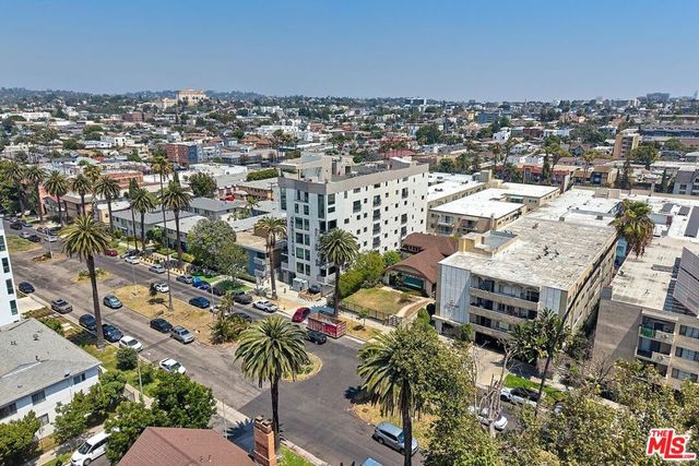 154 S Occidental Boulevard 506, Los Angeles, CA 90057