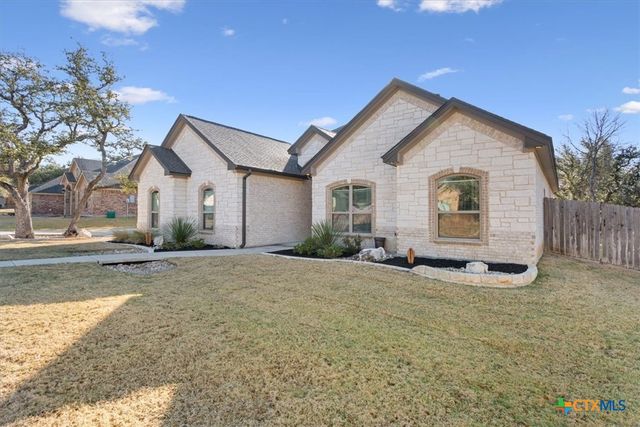 102 Rancho Del Lago Lane, Belton, TX 76513
