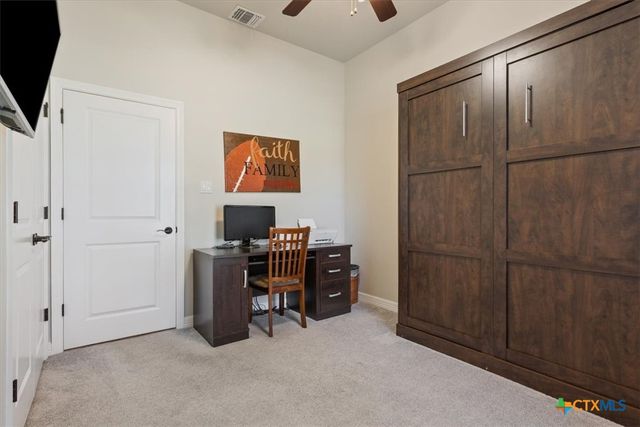 102 Rancho Del Lago Lane, Belton, TX 76513