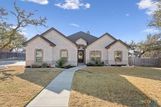 102 Rancho Del Lago Lane, Belton, TX 76513