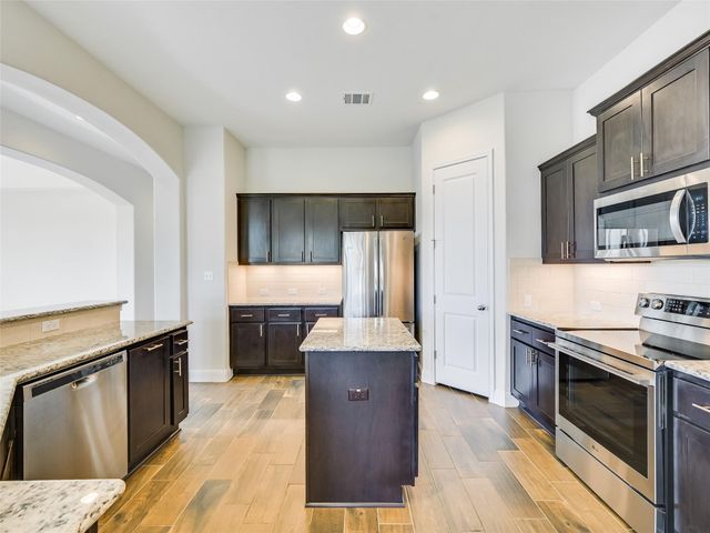 340 Chisholm TRL, Bastrop, TX 78602