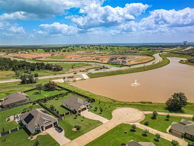 340 Chisholm TRL, Bastrop, TX 78602
