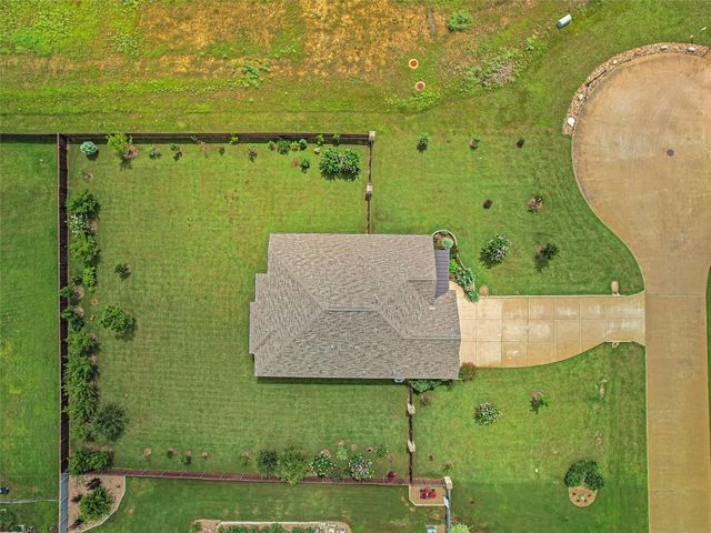 340 Chisholm TRL, Bastrop, TX 78602