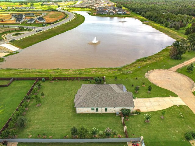 340 Chisholm TRL, Bastrop, TX 78602