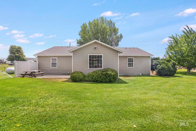 183 Rainbow Dr, Jerome, ID 83301