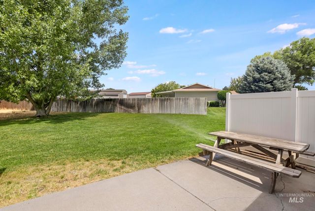 183 Rainbow Dr, Jerome, ID 83301