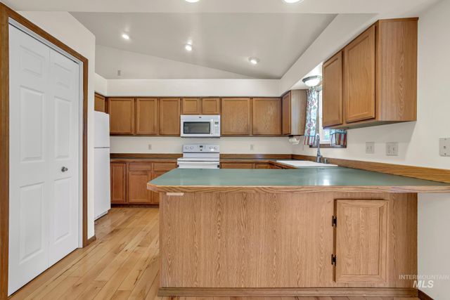 183 Rainbow Dr, Jerome, ID 83301