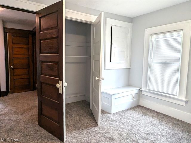 876 Avon Street, Akron, OH 44310