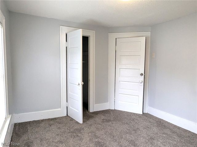 876 Avon Street, Akron, OH 44310