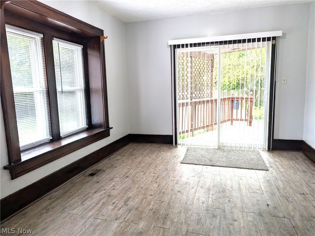 876 Avon Street, Akron, OH 44310