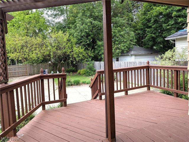 876 Avon Street, Akron, OH 44310