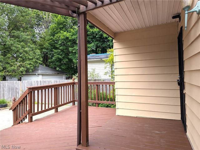 876 Avon Street, Akron, OH 44310