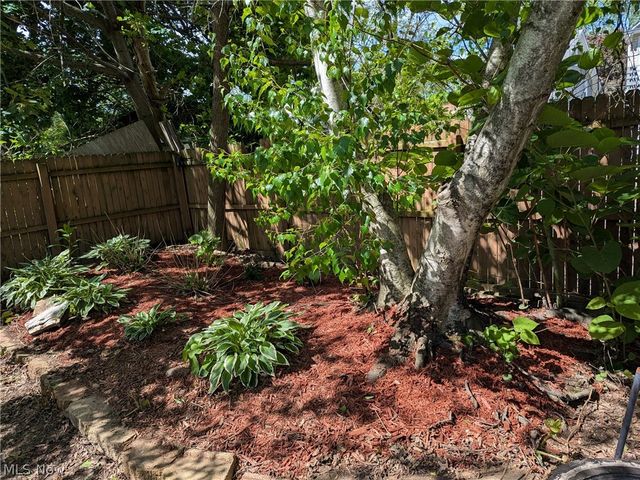 876 Avon Street, Akron, OH 44310