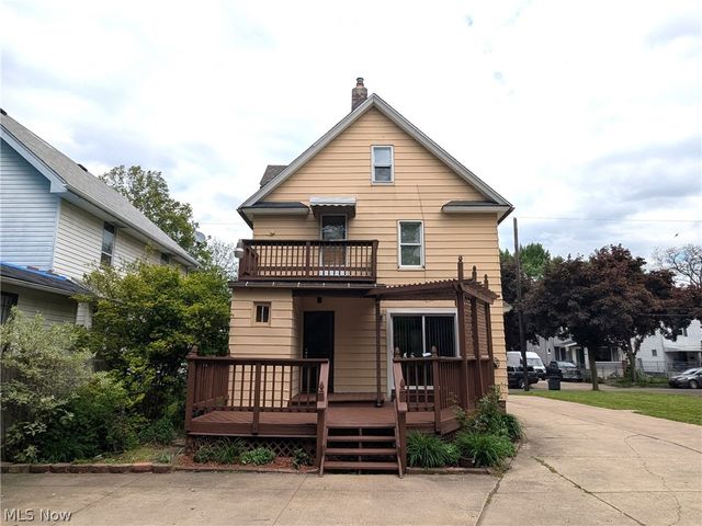 876 Avon Street, Akron, OH 44310