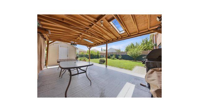 2410 LODOVICK Avenue, New York City, NY 10469