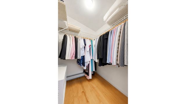 2410 LODOVICK Avenue, New York City, NY 10469