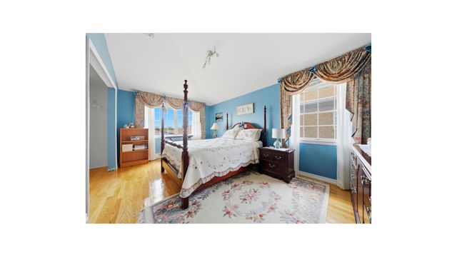 2410 LODOVICK Avenue, New York City, NY 10469