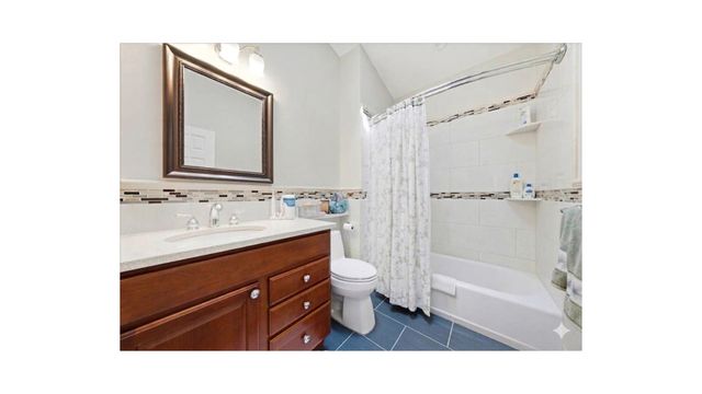 2410 LODOVICK Avenue, New York City, NY 10469