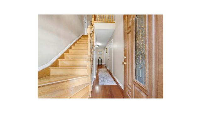 2410 LODOVICK Avenue, New York City, NY 10469