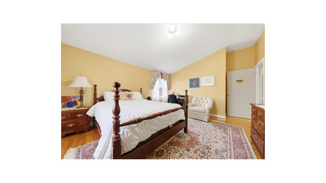 2410 LODOVICK Avenue, New York City, NY 10469