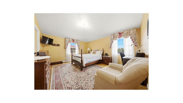 2410 LODOVICK Avenue, New York City, NY 10469