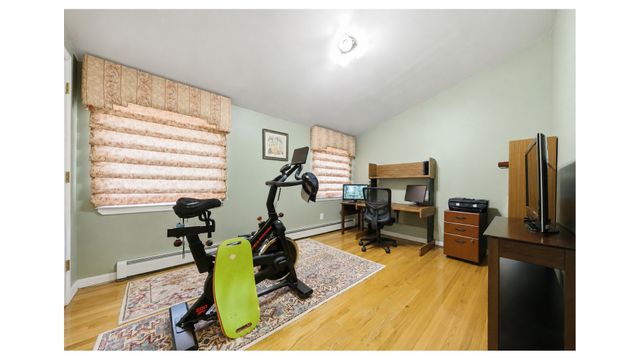 2410 LODOVICK Avenue, New York City, NY 10469