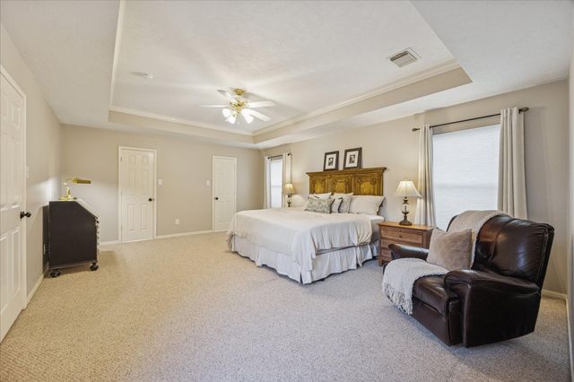 1403 Pinewood Court, Pearland, TX 77581