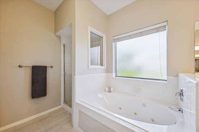 1403 Pinewood Court, Pearland, TX 77581