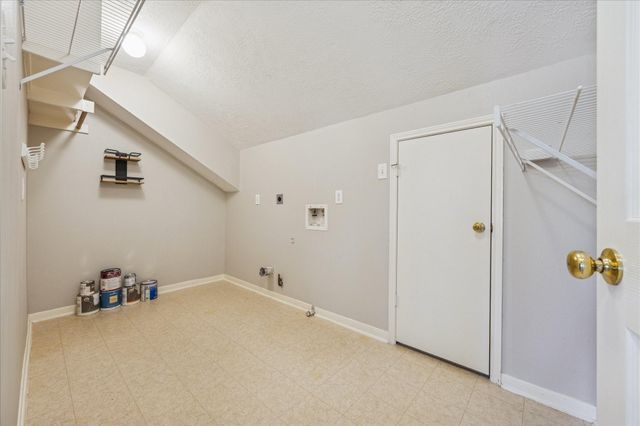 1403 Pinewood Court, Pearland, TX 77581