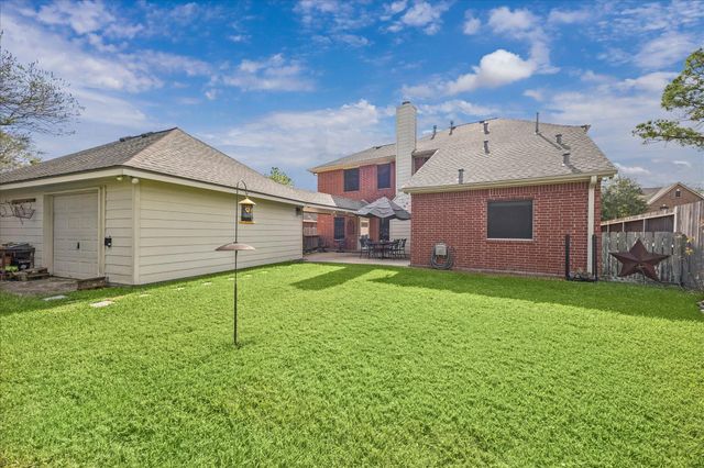 1403 Pinewood Court, Pearland, TX 77581