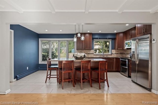 26163 Westmeath Street, Farmington Hills, MI 48334