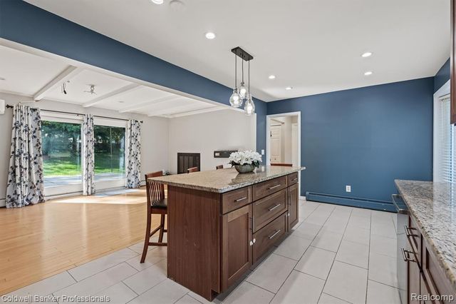 26163 Westmeath Street, Farmington Hills, MI 48334