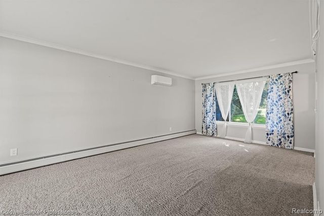 26163 Westmeath Street, Farmington Hills, MI 48334