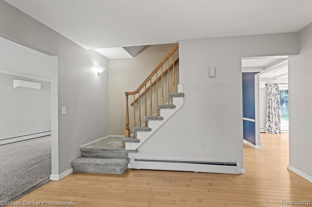 26163 Westmeath Street, Farmington Hills, MI 48334