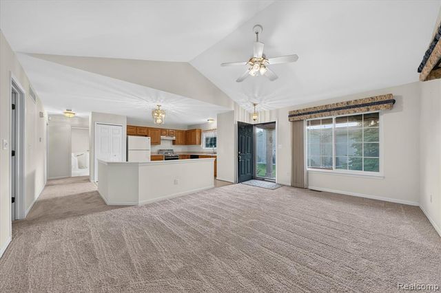 16830 Kenwood Court, Roseville, MI 48066