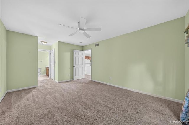 16830 Kenwood Court, Roseville, MI 48066