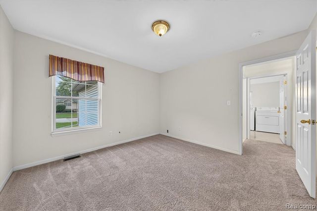 16830 Kenwood Court, Roseville, MI 48066