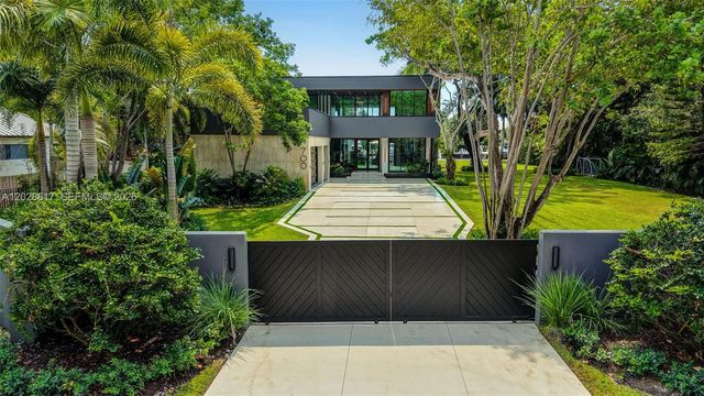 700 SW 12th Avenue, Fort Lauderdale, FL 33312
