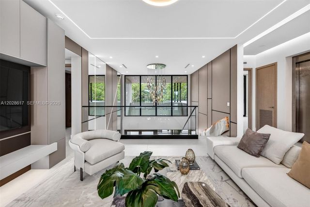 700 SW 12th Avenue, Fort Lauderdale, FL 33312
